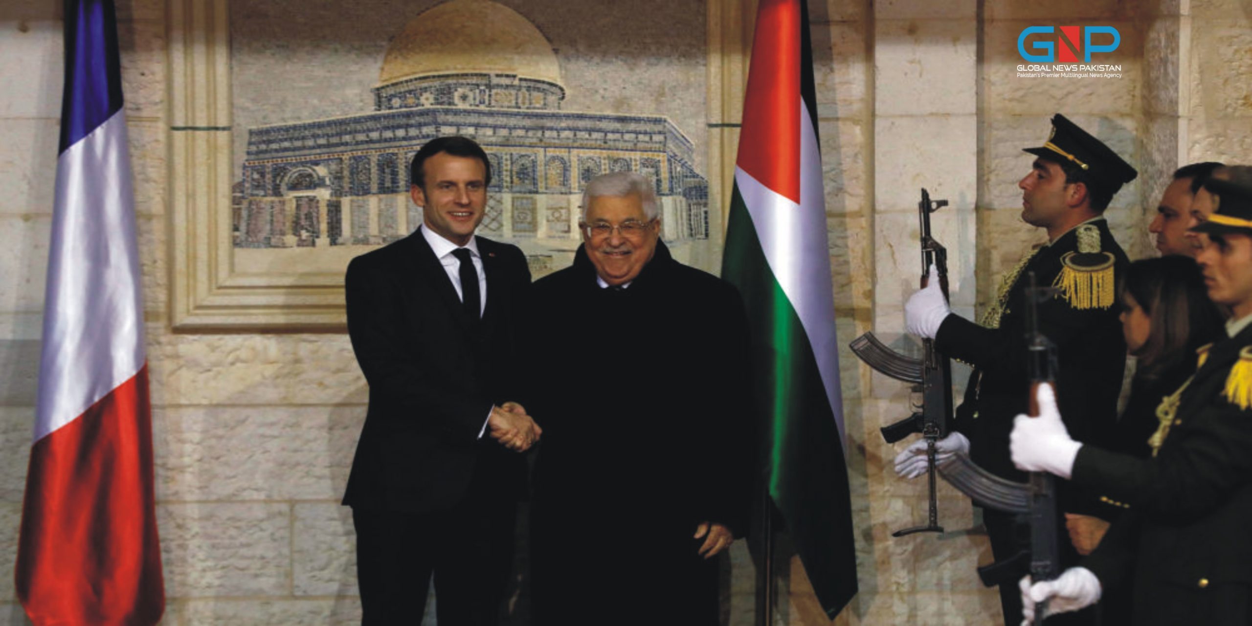 Abbas urges Europe to recognize Palestine while hosting the French President 1 scaled