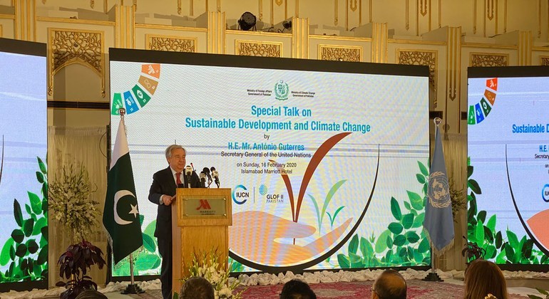 Guterres applauds Pakistan’s support to Afghan refugees and urges world to step up climate action