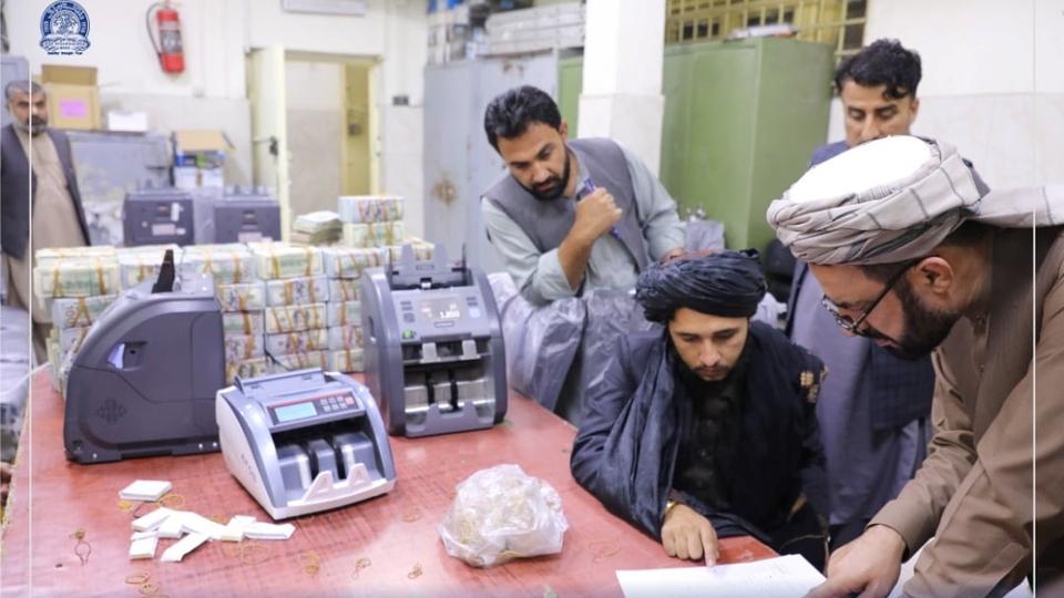 IMF says Afghanistan faces 'looming humanitarian crisis
