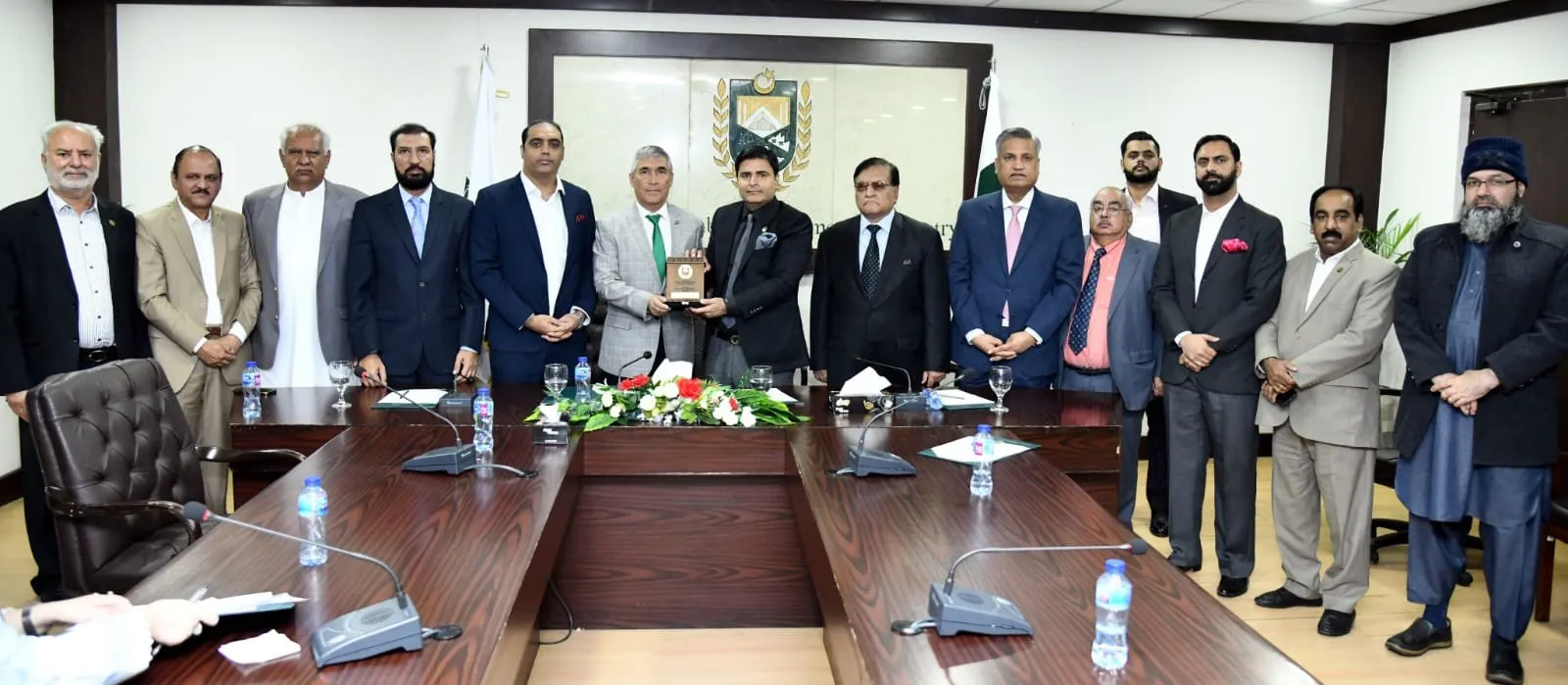 Turkmenistan and Pakistan have a significant amount of potential for bilateral trade. The Ambassador of Turkmenistan to Pakistan, Atadjan Movlamov gave this statement while visiting the Islamabad Chamber of Commerce and Industry (ICCI). 