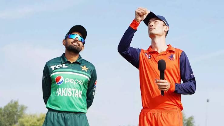 Pakistan Cricket team Captain (L) and Netherlands Cricket Team Captain (R).