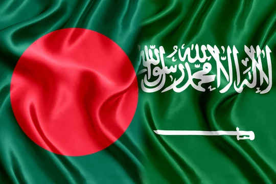 Flag of Bangladesh (L) and Saudi Arabia (R).