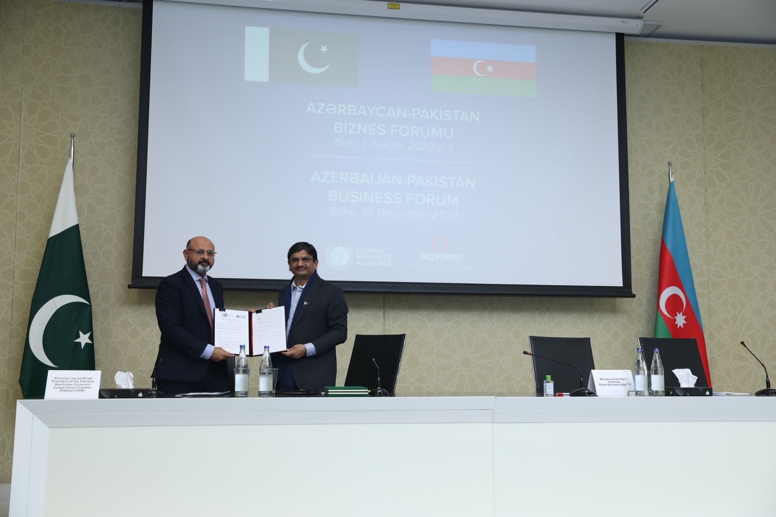 Chairpersons of GBA and PAKAZCHAM signed an agreement.
