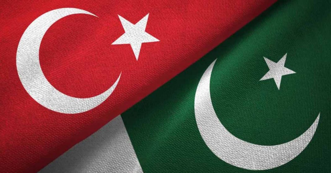 Flag of Pakistan and Turkiye