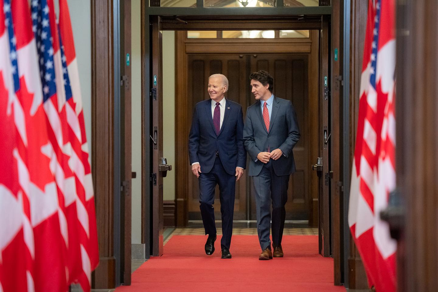 US President Joe Biden (L) and Canadian Prime Minister Justin Trudeau (R), signed agreements between Canada and US.