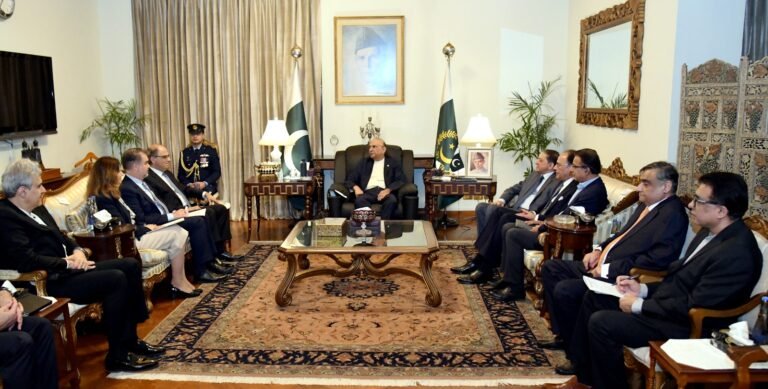 پاکستان کیلئے آئی ایم ایف پروگرام سے ملک میں معاشی ترقی کو فروغ حاصل ہوگا،صدر