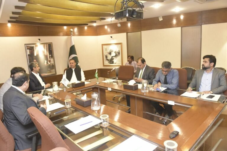 بحری معیشت کے فروغ کے لیے میرٹائم چیمبر آف کامرس قائم کریں گے۔ جنید انوار