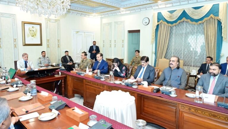 ملک میں نئے پانی کے ذخائر کی تعمیر کے حوالے سے مل کر کام کرنا ہے، وزیراعظم