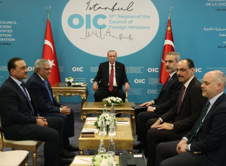Dar calls on President of Türkiye on Sidelines of 51st Session OIC CFM
