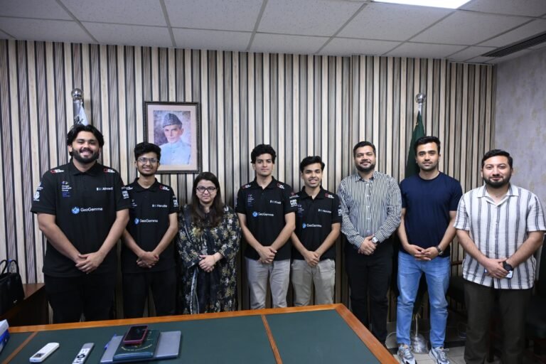 GeoGemma meets IT Minister Shaza Fatima before Google finals in Manila