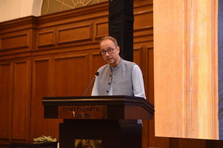 Child labour is a severe violation of fundamental rights, Geir Thomas