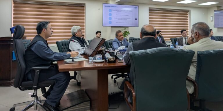 Govt plans 70% reduction in container dwell time at ports, Junaid Anwar