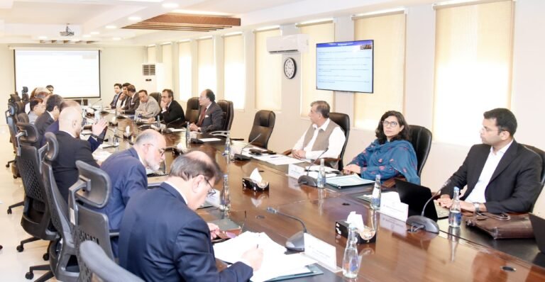 Finance Minister appreciated the efforts of the sub-committee and encouraged all ministries to proactively engage in this exercise