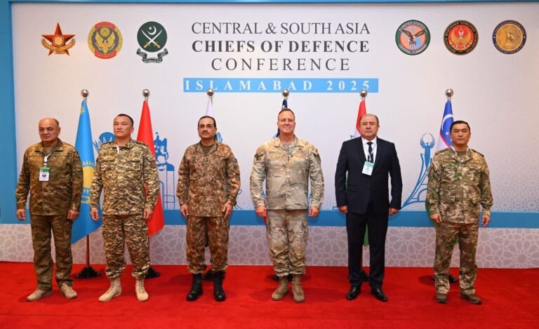 Pakistan committed to build secure regional environment, COAS