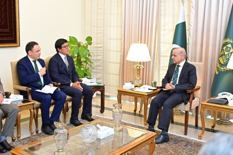 PM Lauds Progress in Pak-Kyrgyzstan Cooperation