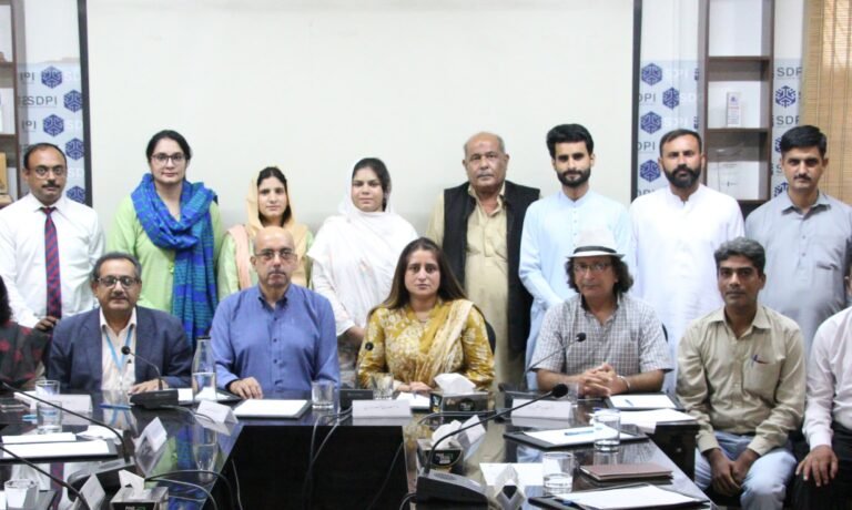 فہمیدہ ریاض مزاحمت کی توانا آواز اور ترقی پسند فکر کی علمبردار تھیں، مقررین