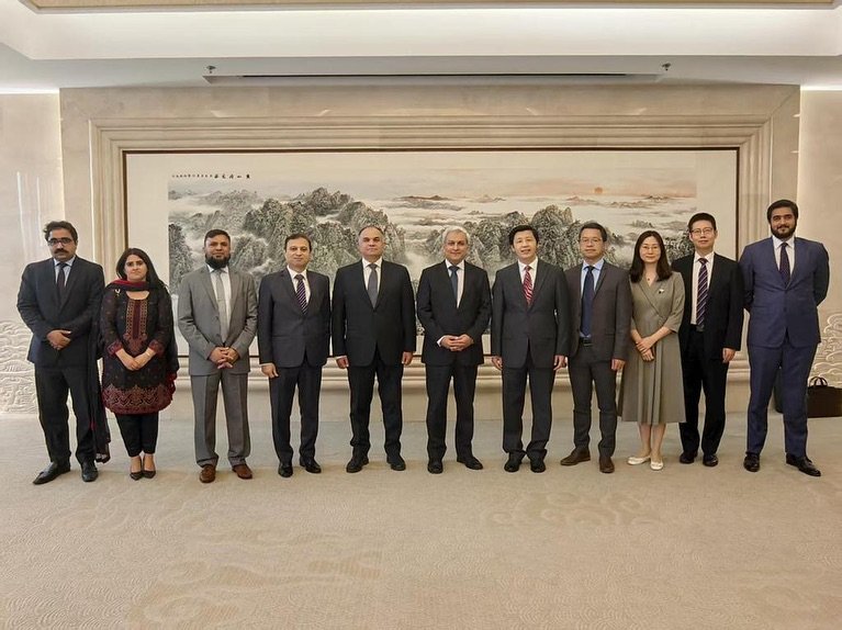 Pak, China hold talks on global and regional peace, security