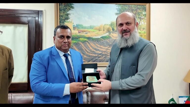 Pak-Bangladesh can build a game-changing regional economic partnership, Kamal
