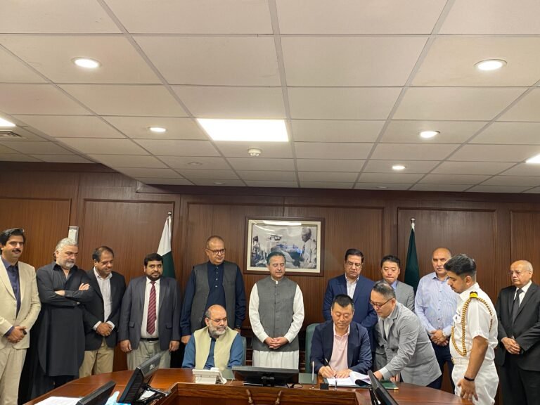 GPA, Chinese firm ink LoI to boost Gwadar Port investments, Minister