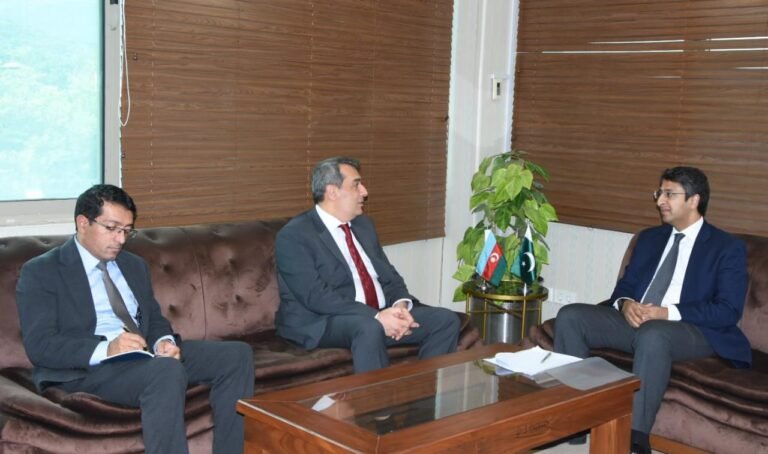 Pak, Azerbaijan explore new avenues of economic and trade cooperation