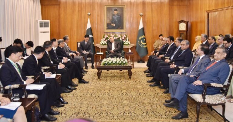 President Reaffirms Pak-China ‘Iron Brotherhood’ with Chinese FM