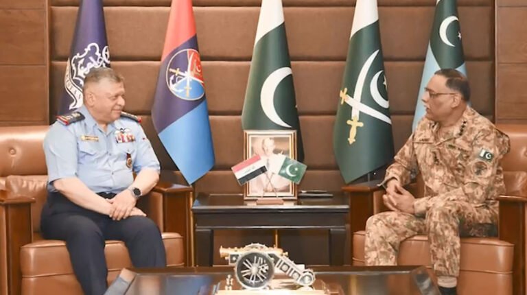 Pakistan-Iraq agree to expand defence and security ties