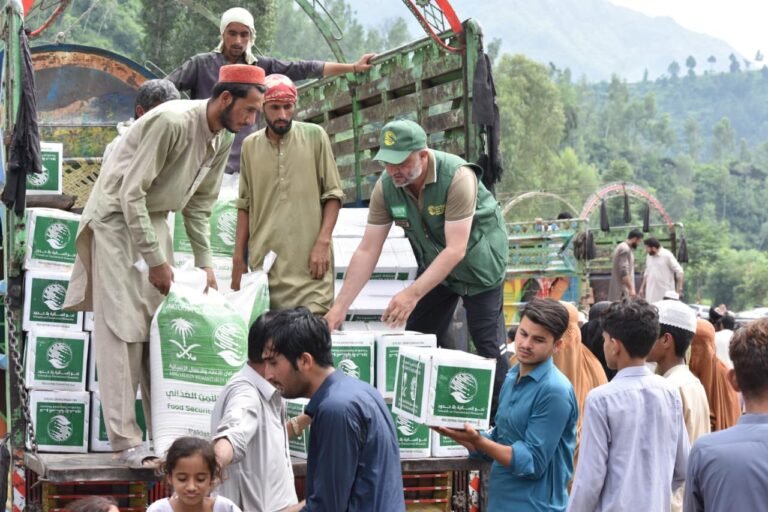 KSrelief launches aid for flood-hit families in KP