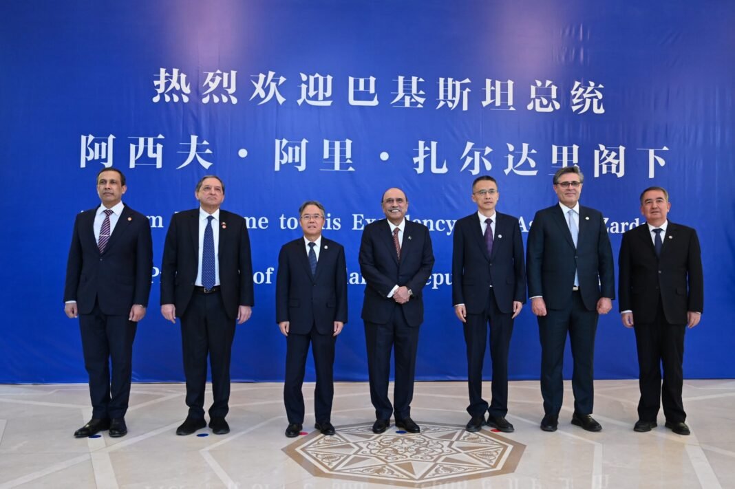 President lauds Chinese leadership for China’s remarkable progress