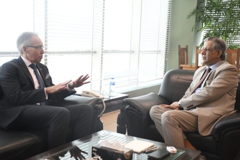 Australian High Commissioner Pays Farewell Call on Federal Minister for Law