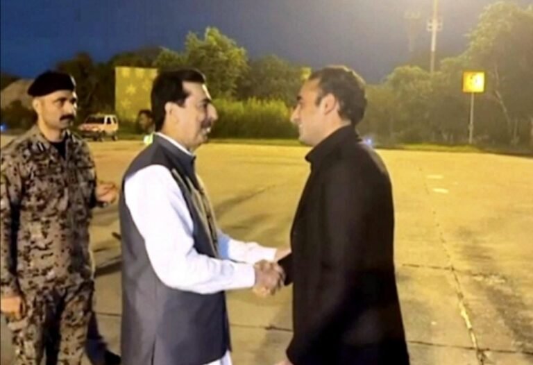 PPP Chairman meet flood victims to review situation, express solidarity