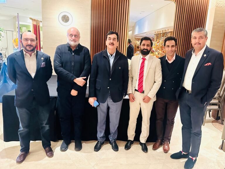Overseas Pakistanis a vital bridge b/w Pakistan and UK, Gilani