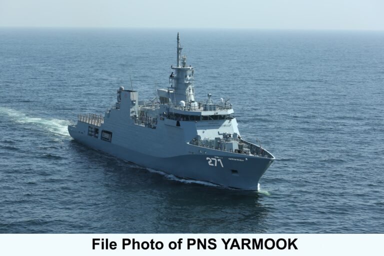 PNS YARMOOK executes counter-narcotics operation in N.Arabian Sea