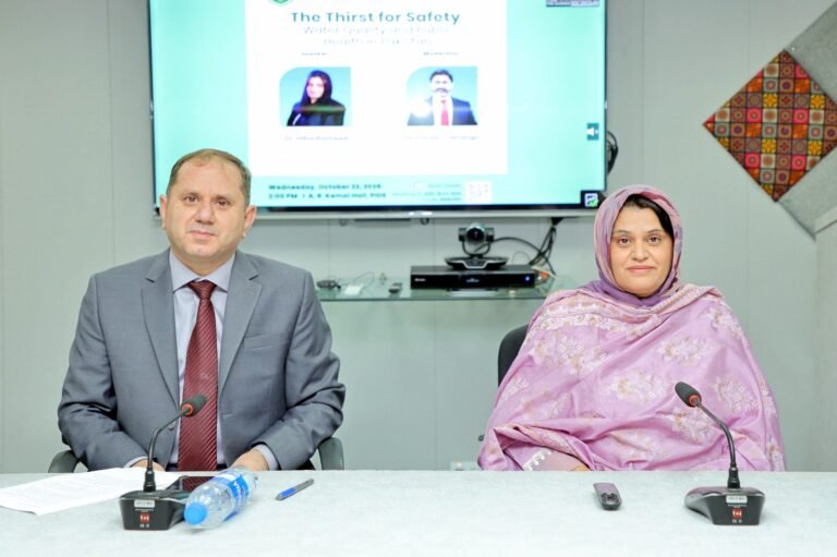 Only 47% of Pakistanis access safe water, Experts