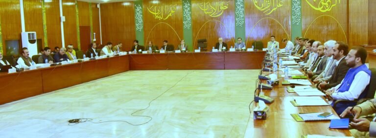 FCA reviews Kharif performance, sets Rabi targets