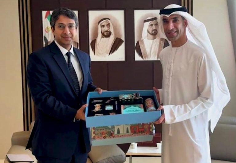 Pakistan, UAE vow to enhance economic cooperation