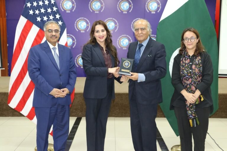 Pak-US envoy discuss economic ties, regional security, and global developments
