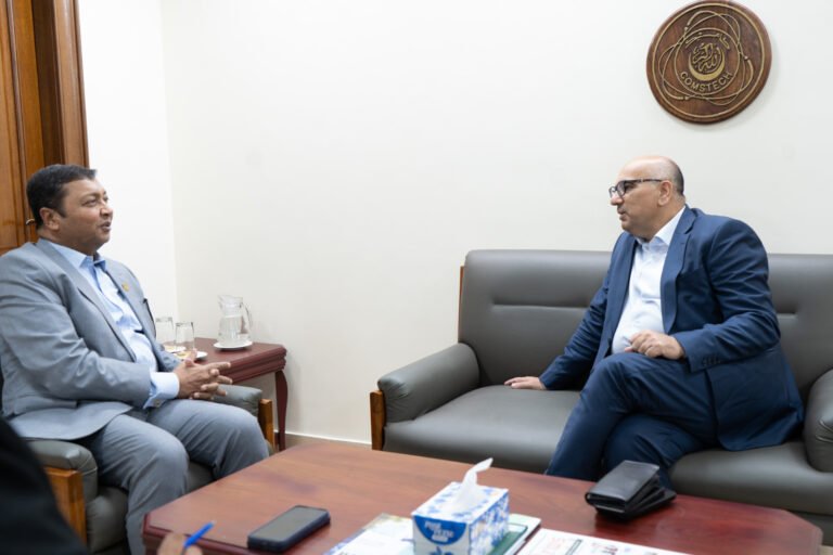 APSUP Chairman visits COMSTECH to boost collaboration