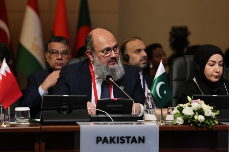 Pakistan calls for stronger OIC economic and digital cooperation at COMCEC