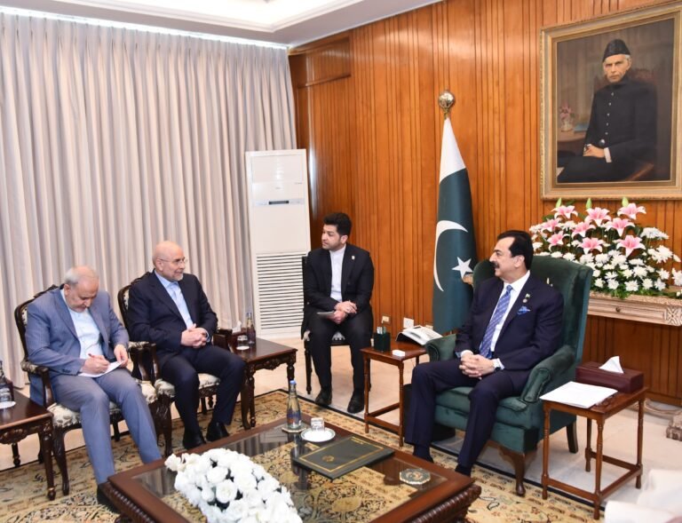 Gilani calls for stronger Pakistan-Iran parliamentary cooperation