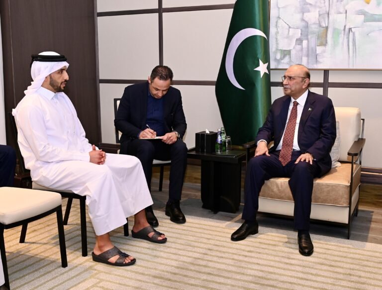 President Zardari lauds Qatar’s media diplomacy for peace