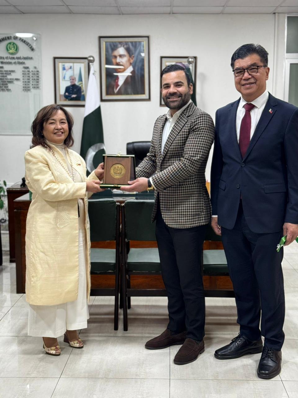 Pak-Philippines discussed legal, human rights, governance cooperation
