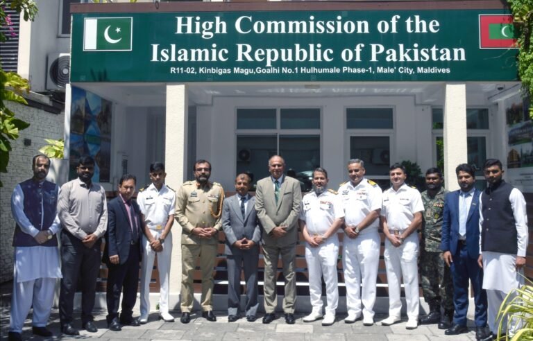 PNS SAIF VISITS REPUBLIC OF MALDIVES DURING OVERSEAS DEPLOYMENT