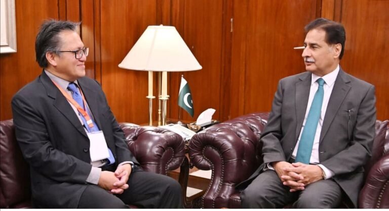 Pakistan’s commitment to democracy and regional peace, Datuk Nur