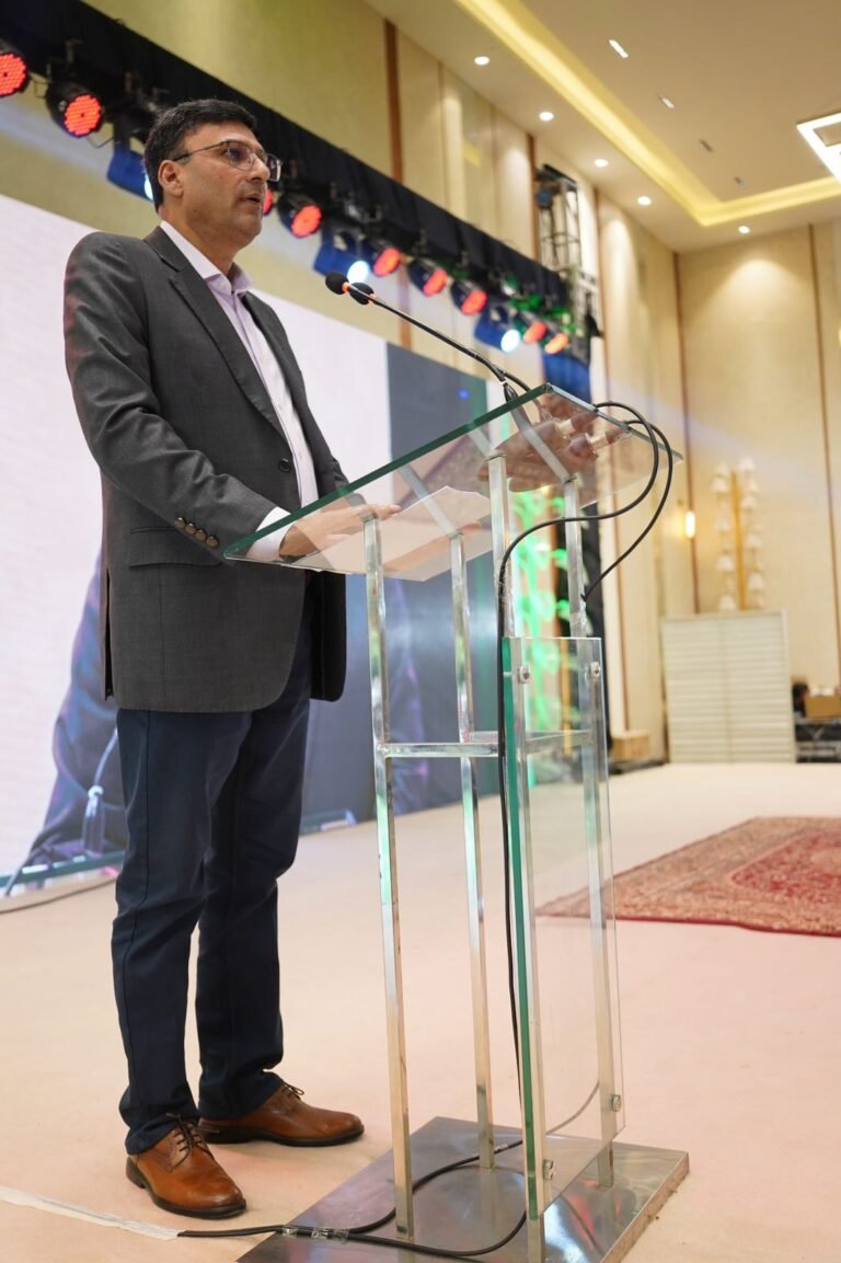 Business partners drive economic and industrial growth, Participants