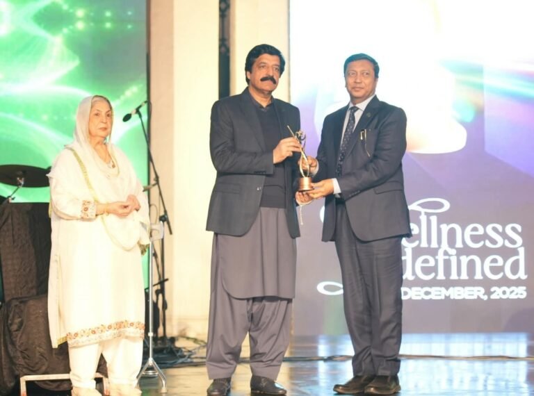 OIC-COMSTECH receives Shaheed Hakim Mohammed Said High Achievement Award
