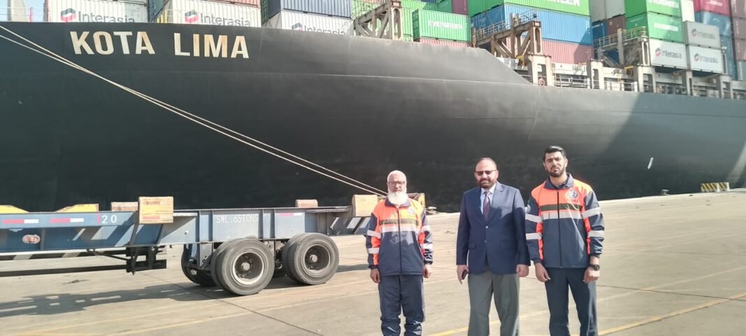 China 3rd consignment of humanitarian assistance arrives at Karachi