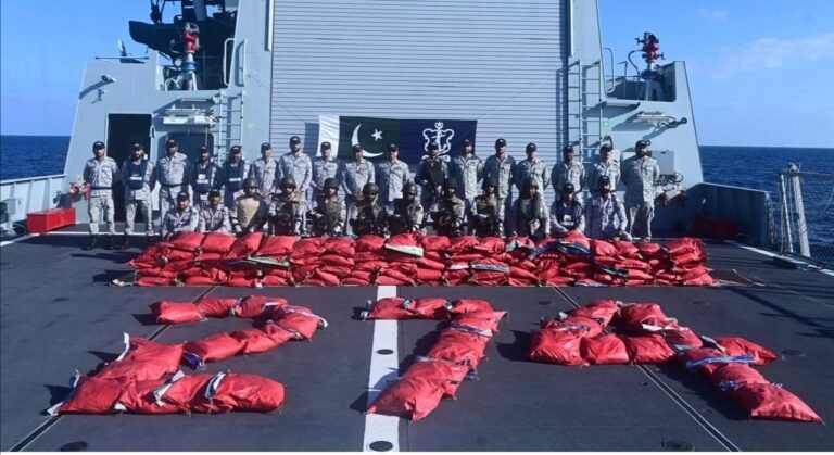 PNS YAMAMA SEIZES 1500 KG OF NARCOTICS IN ARABIAN SEA