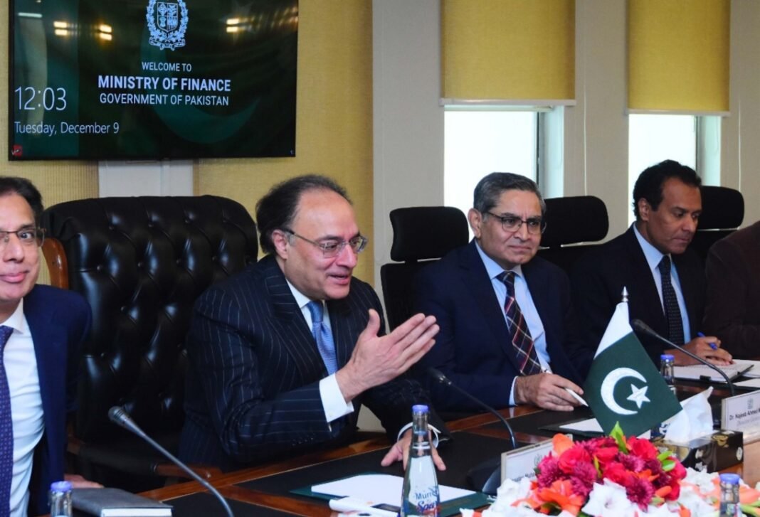Pakistan pivots from aid to trade for sustainable growth, Minister