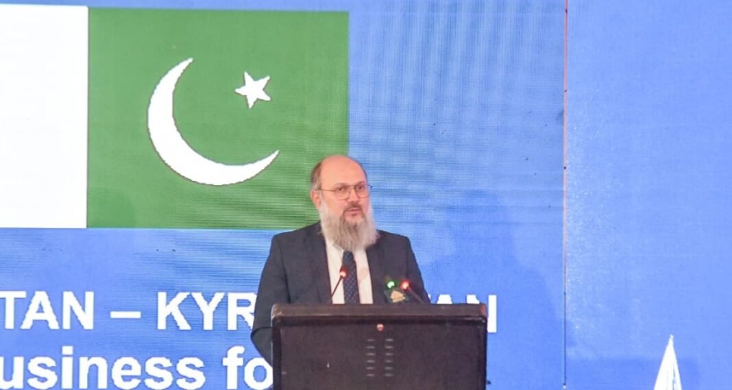 FM Commerce paid tribute to Father of the Nation