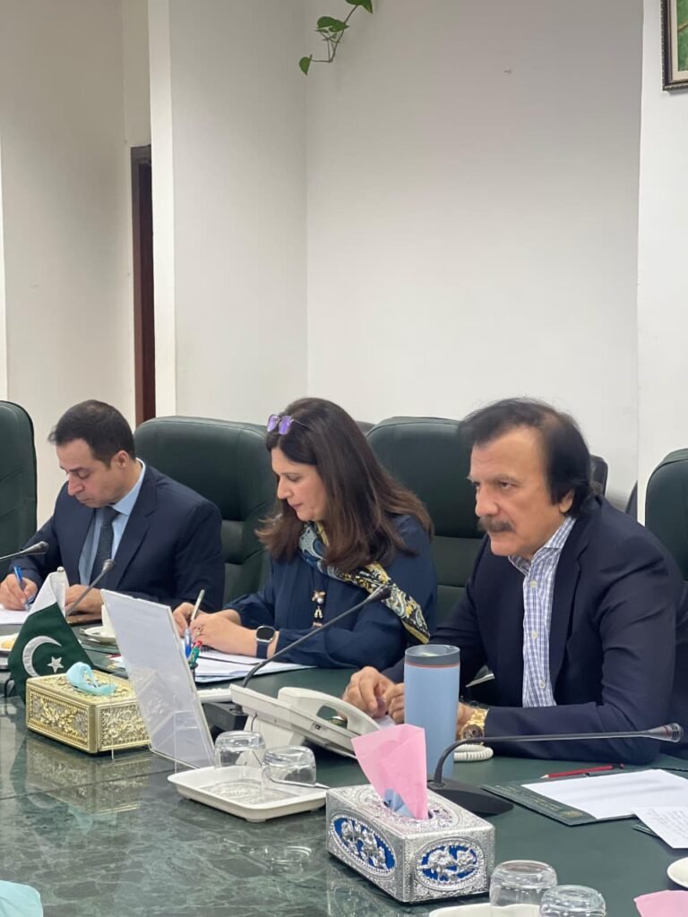 Mobile, Electronic device manufacturing Policy ready to presented PM, Haroon